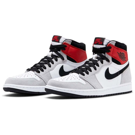 AJ1 Retro High Light Smoke Grey