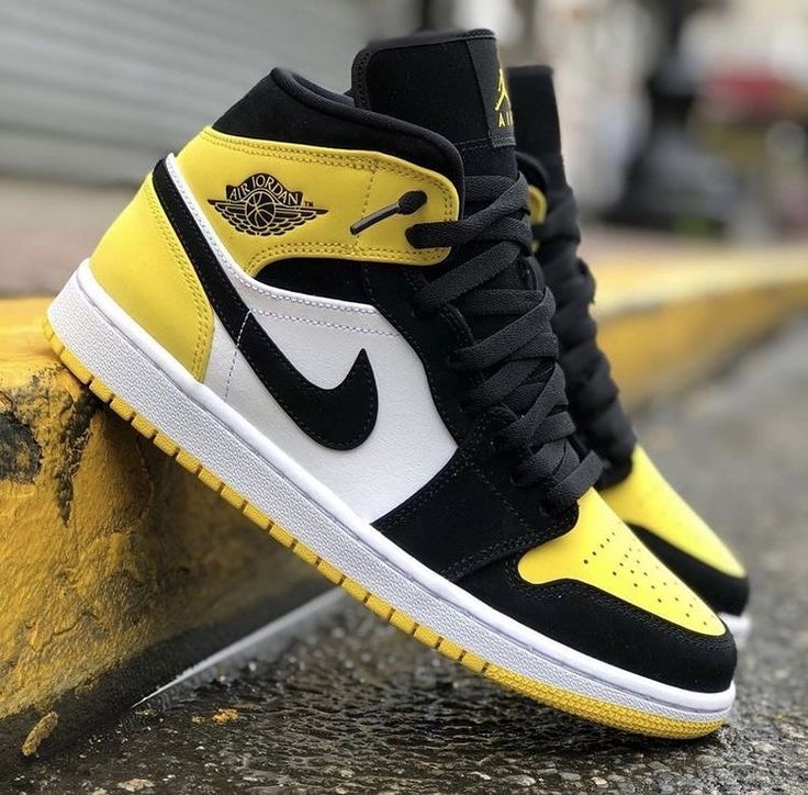 AJ1 HIGH Premium Yellow